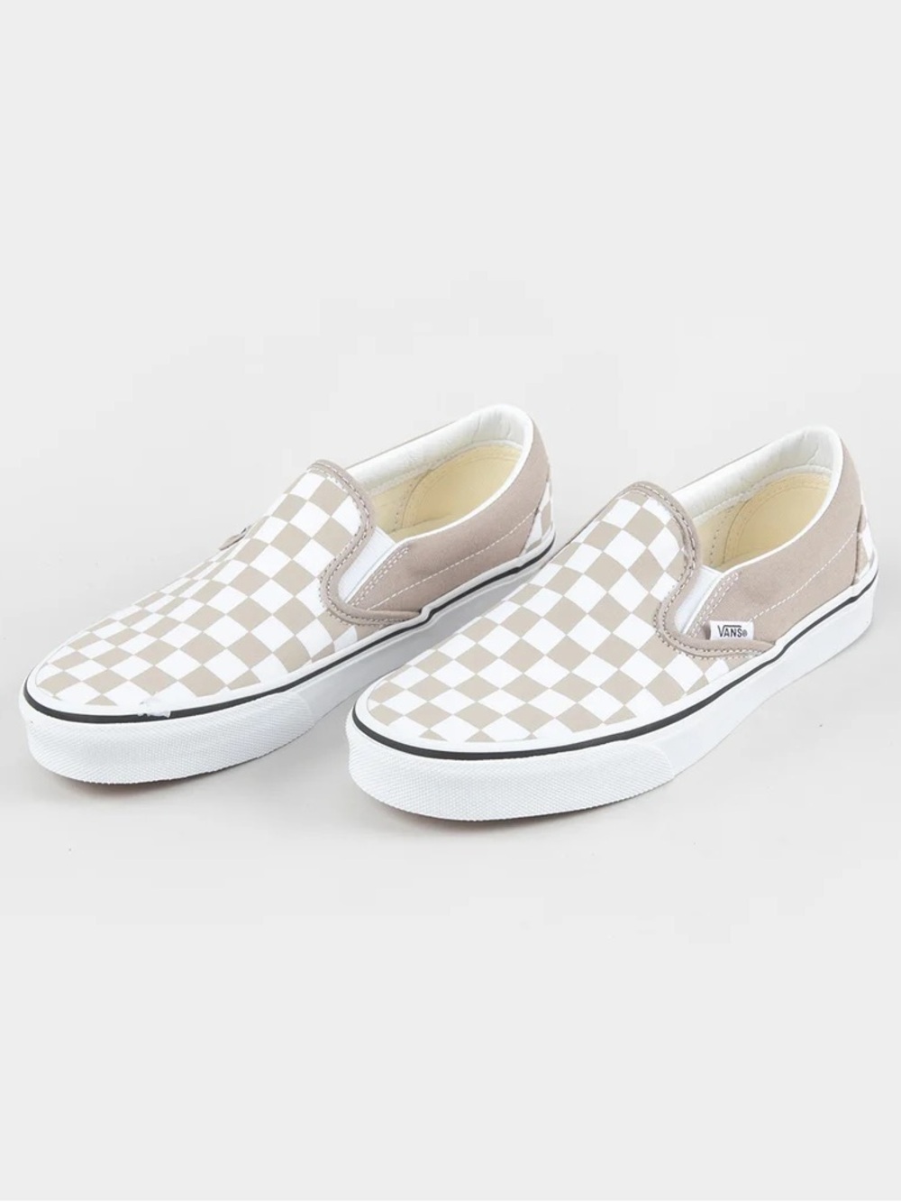 Vans Slip-On Checkerboard Sneakers in Beige and White(Mushroom Color)